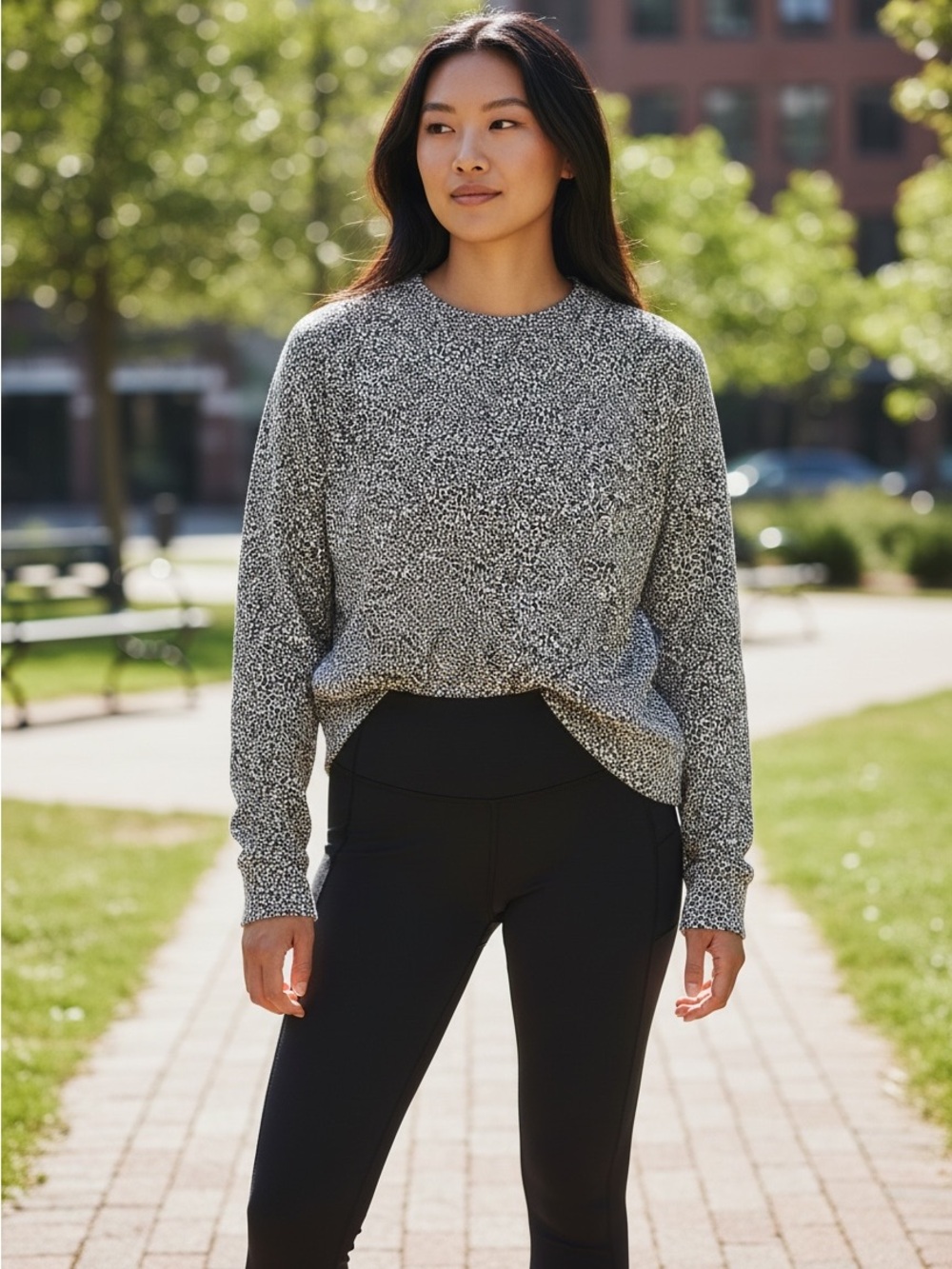 Athleta Relaxed Crewneck Women's Sweater in Heather Gray